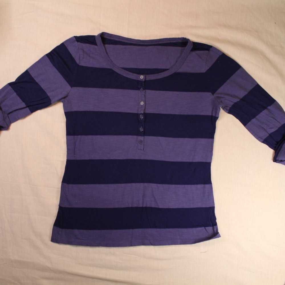 Blue and purple striped button down top large blues clues kinda
